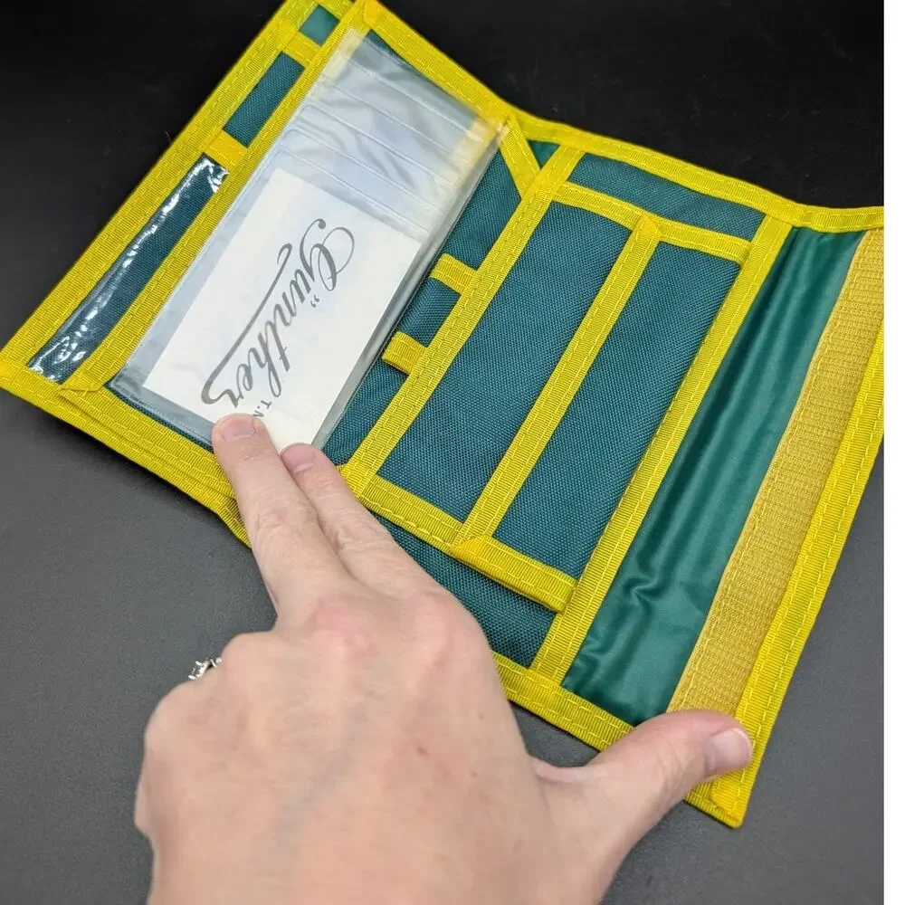 Vintage Oregon Ducks Wallet Mens Gunther Green Yellow Nylon Tri fold Pockets
